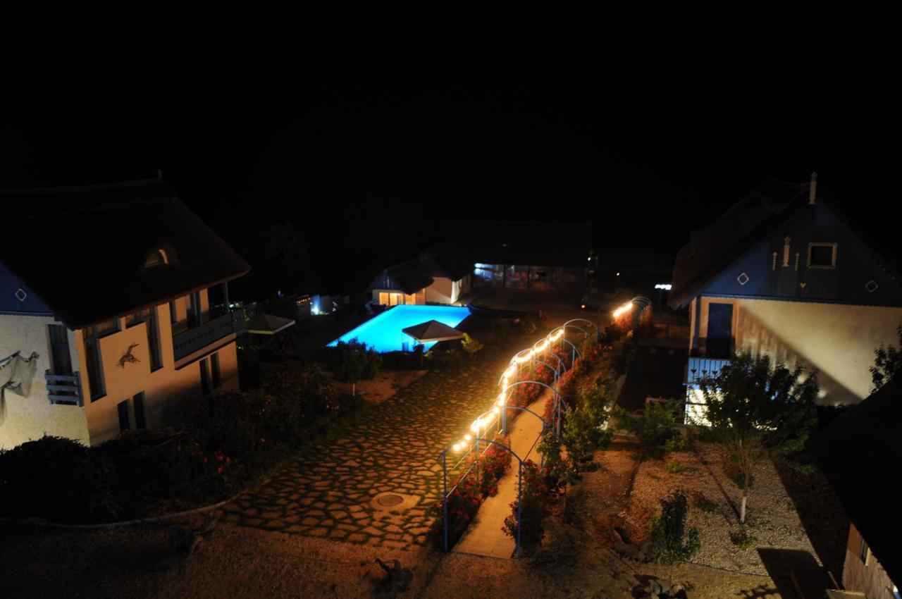 Nena Art Resort Dunavăţu de Jos エクステリア 写真