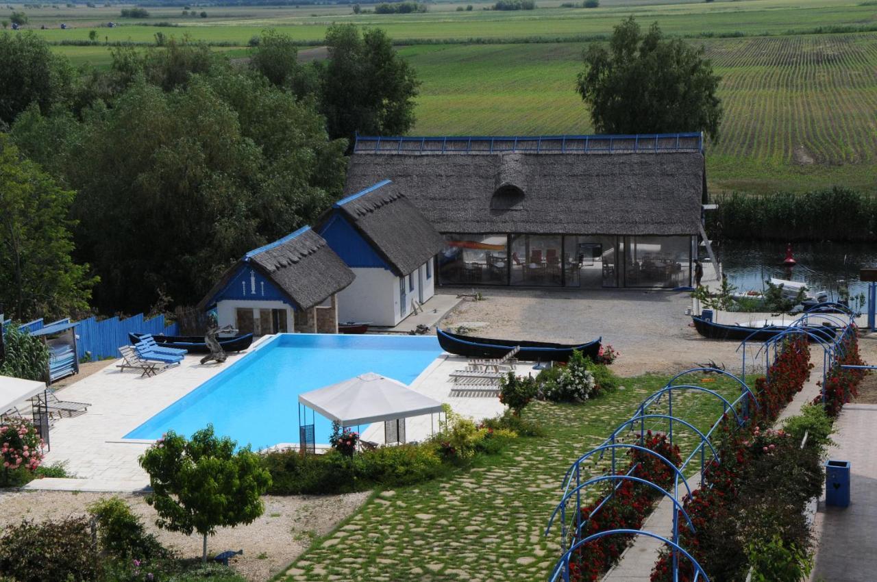 Nena Art Resort Dunavăţu de Jos エクステリア 写真