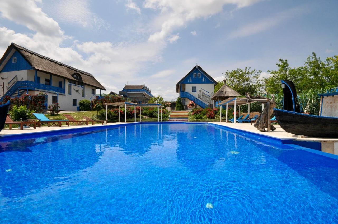 Nena Art Resort Dunavăţu de Jos エクステリア 写真