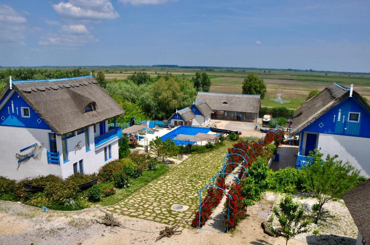 Nena Art Resort Dunavăţu de Jos エクステリア 写真